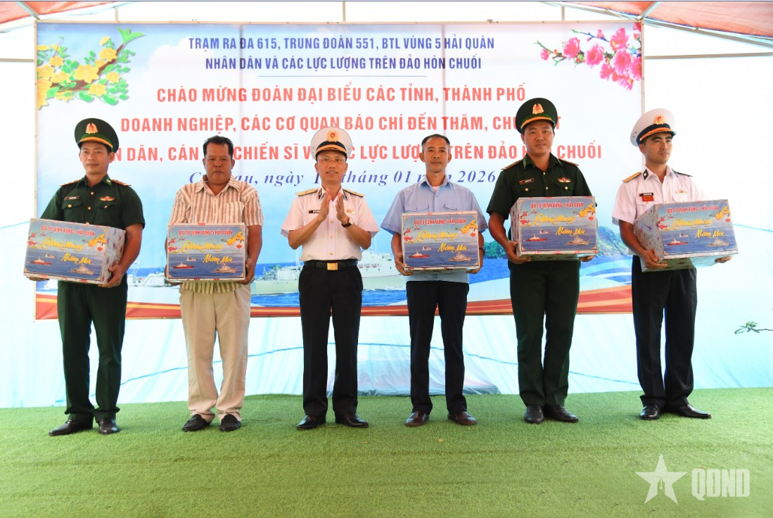 Tổ an ninh tự quản ở đảo Hòn Chuối